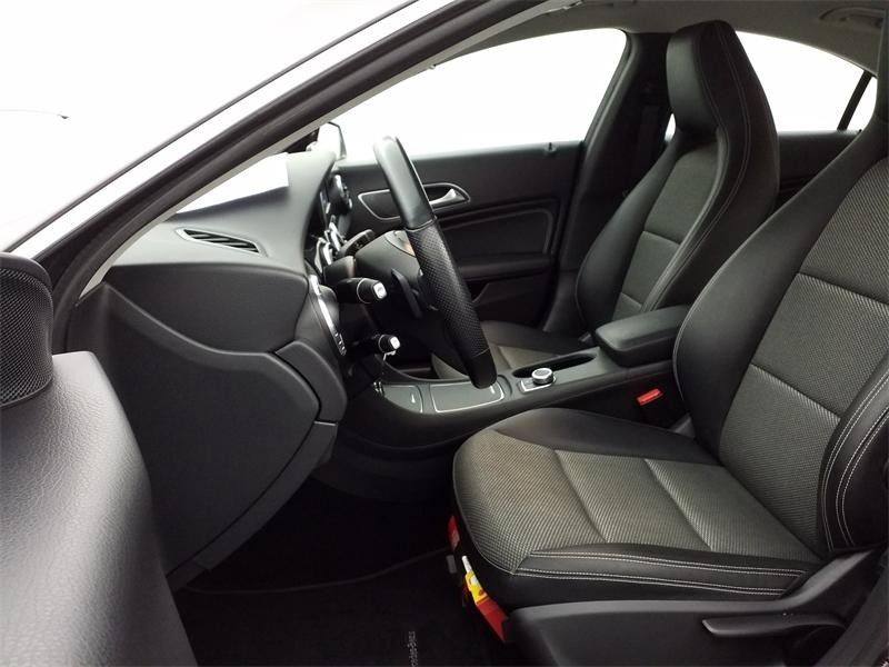Used MERCEDES-BENZ CLA 200 d Business Edition 4Matic 7G-DCT Euro6c 2019 Gris Montagne € 21990 in Lesménils