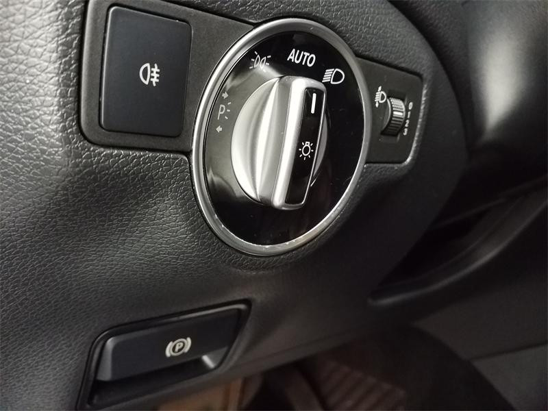 Used MERCEDES-BENZ CLA 200 d Business Edition 4Matic 7G-DCT Euro6c 2019 Gris Montagne € 21990 in Lesménils