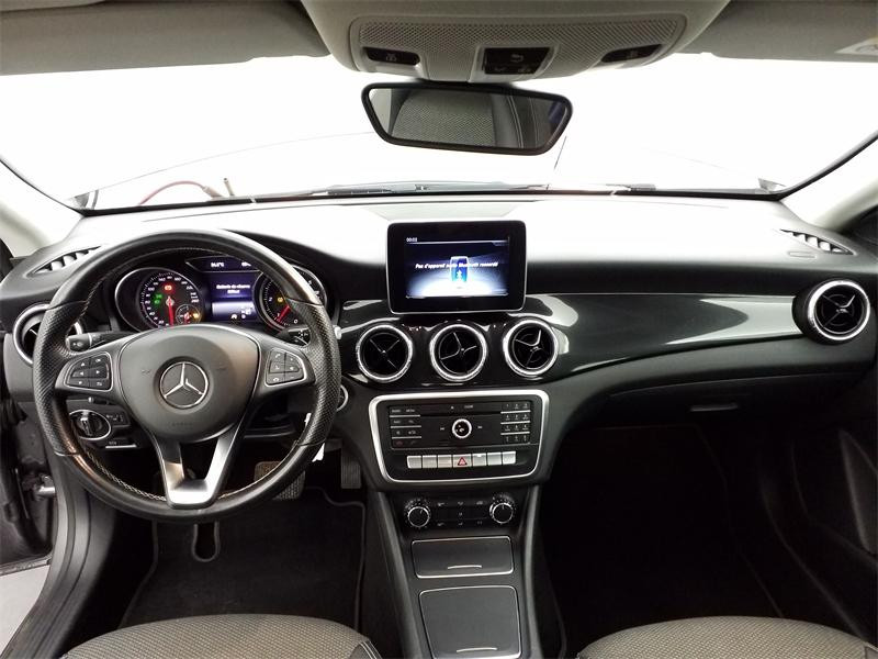 Used MERCEDES-BENZ CLA 200 d Business Edition 4Matic 7G-DCT Euro6c 2019 Gris Montagne € 21990 in Lesménils