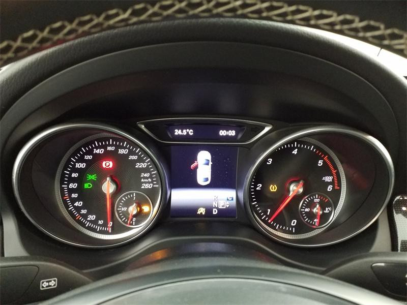 Used MERCEDES-BENZ CLA 200 d Business Edition 4Matic 7G-DCT Euro6c 2019 Gris Montagne € 21990 in Lesménils