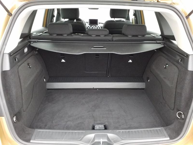 Occasion MERCEDES-BENZ Classe B 180 Design 2013 Beige Canyon 13490 € à Lesménils