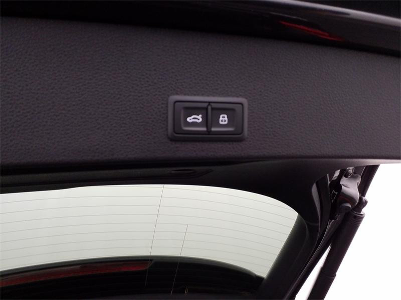 Used AUDI Q2 35 TFSI 150ch S line S tronic 7 2023 Noir Mythic métallisé € 32990 in Lesménils