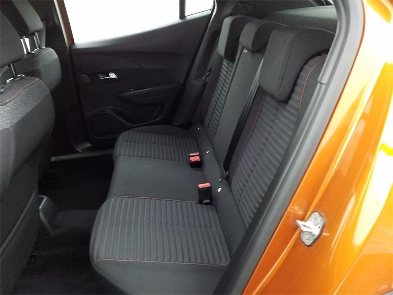 Used PEUGEOT 2008 1.2 PureTech 130ch S&S Active Pack 2023 Orange € 17990 in Lesménils