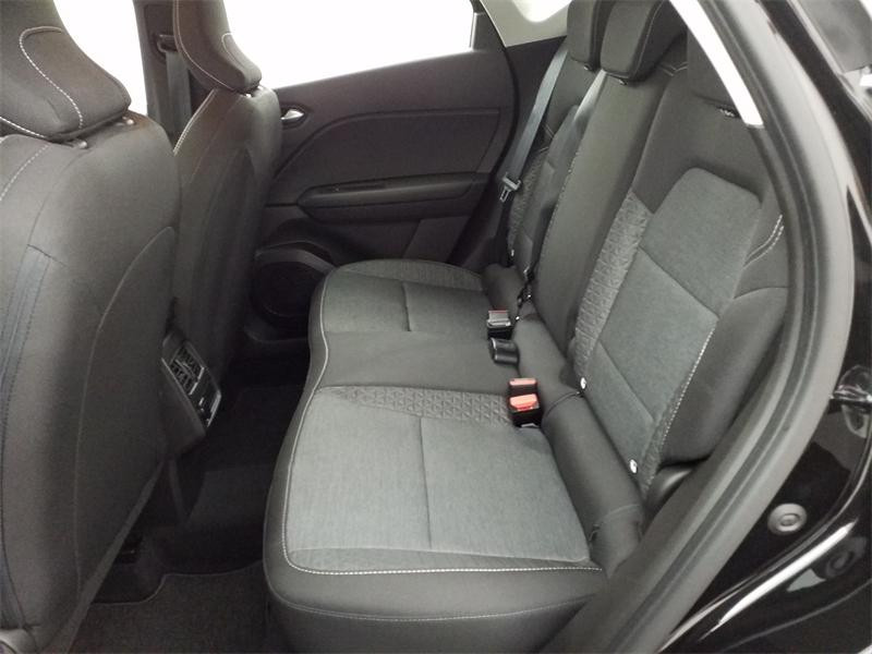Used RENAULT Captur 1.6 E-Tech hybride 145ch Business -21 2022 Noir Etoilé/Grège perle € 18990 in Lesménils