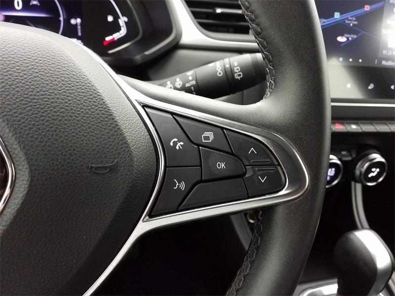 Used RENAULT Captur 1.6 E-Tech hybride 145ch Business -21 2022 Noir Etoilé/Grège perle € 18990 in Lesménils