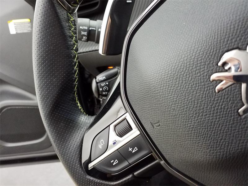 Used PEUGEOT 2008 1.2 PureTech 130ch S&S GT Line EAT8 7cv 2020 Gris Artense (M) € 15490 in Lesménils