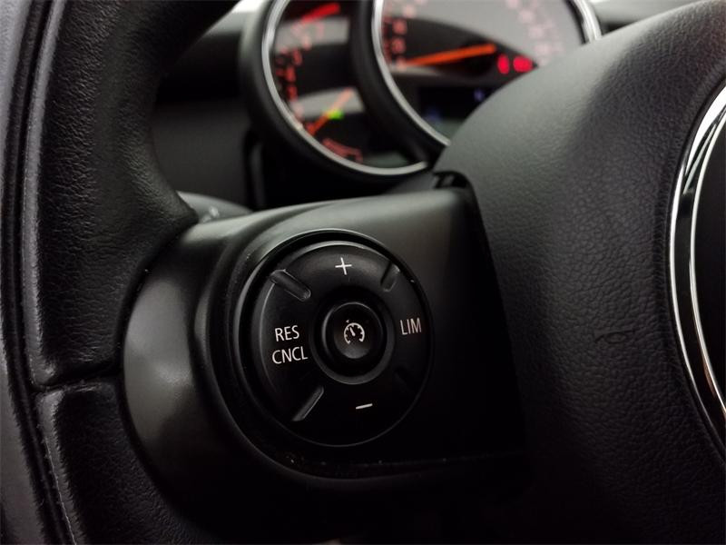 Occasion MINI Mini 5 Portes One 102ch Blackfriars 115g 2018 Pepper White 15990 € à Lesménils