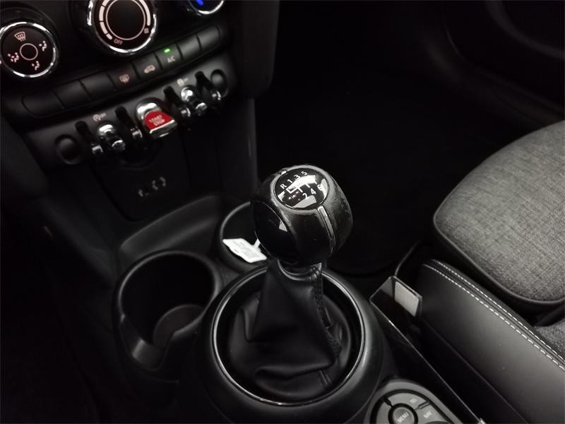 Occasion MINI Mini 5 Portes One 102ch Blackfriars 115g 2018 Pepper White 15990 € à Lesménils