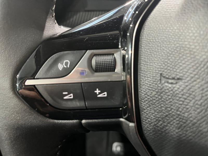 Used PEUGEOT 208 1.2 PureTech 100ch S&S Style 2022 Blanc Banquise (O) € 13990 in Lesménils