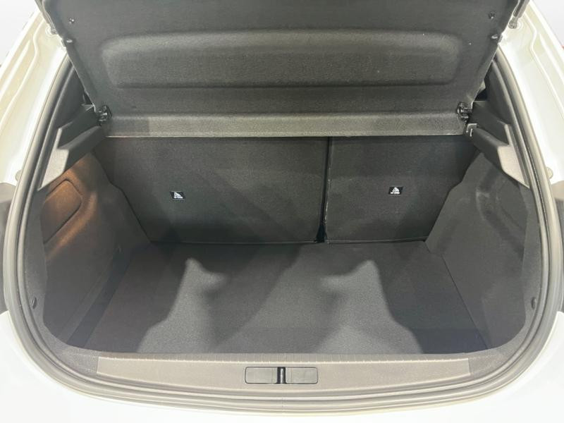 Used PEUGEOT 208 1.2 PureTech 100ch S&S Style 2022 Blanc Banquise (O) € 13990 in Lesménils