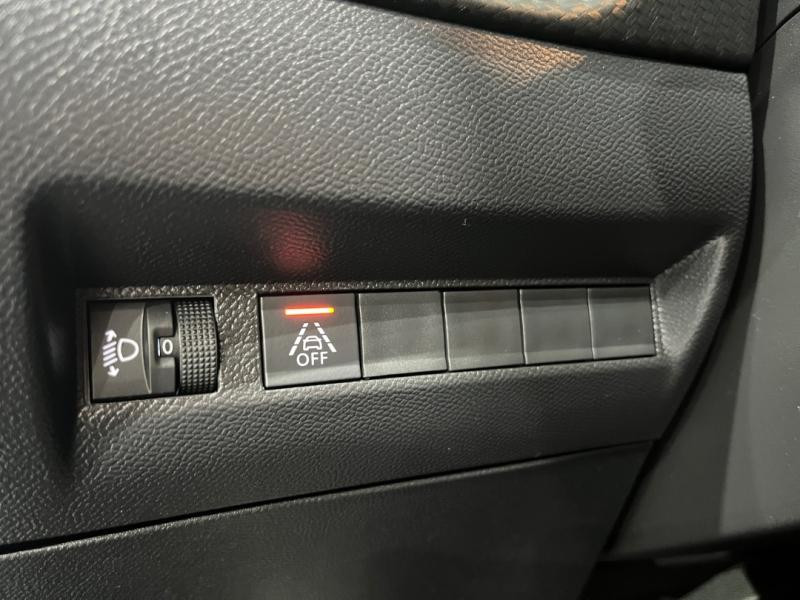 Used PEUGEOT 208 1.2 PureTech 100ch S&S Style 2022 Blanc Banquise (O) € 13990 in Lesménils