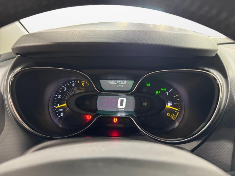 Occasion RENAULT Captur 1.5 dCi 90ch Stop&Start energy Intens eco² 2016 Gris Platine 10990 € à Lesménils