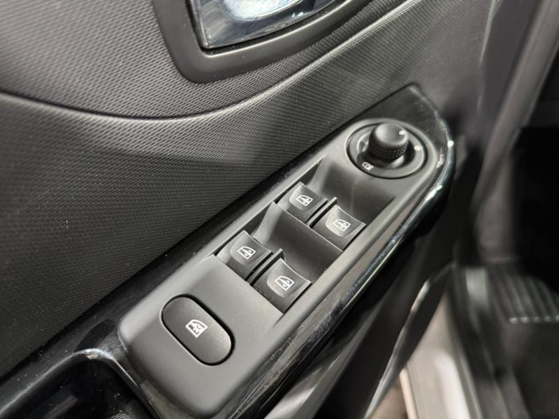 Occasion RENAULT Captur 1.5 dCi 90ch Stop&Start energy Intens eco² 2016 Gris Platine 10990 € à Lesménils