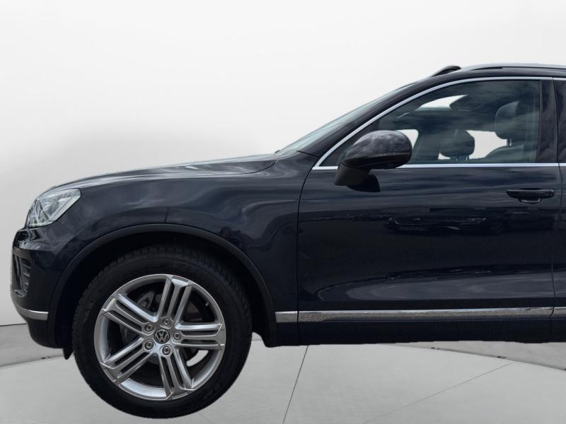 Used VOLKSWAGEN Touareg 3.0 V6 TDI 262ch BlueMotion Technology R-Line 4Motion Tiptronic 2015 Blanc € 18990 in Lesménils