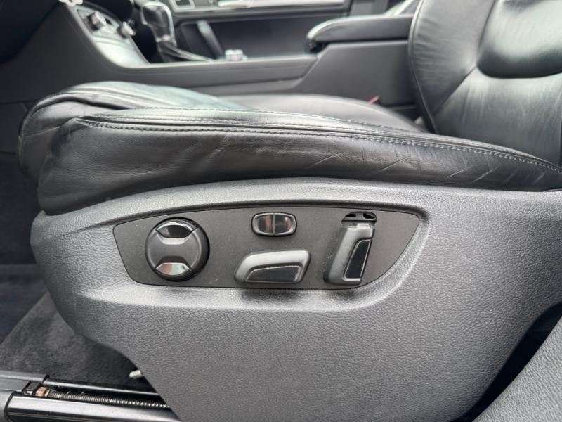 Used VOLKSWAGEN Touareg 3.0 V6 TDI 262ch BlueMotion Technology R-Line 4Motion Tiptronic 2015 Blanc € 18990 in Lesménils