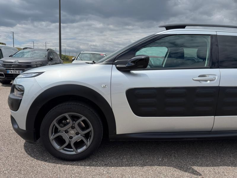 Used CITROEN C4 Cactus PureTech 110 Shine S&S 2017 Gris Aluminium (M) € 8990 in Lesménils