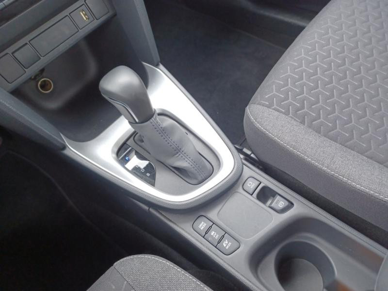 Occasion TOYOTA Yaris Cross 116h Design MY22 2022 Blanc Lunaire Nacré 19990 € à Lesménils