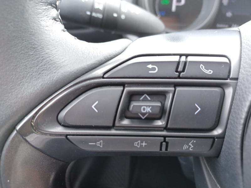 Occasion TOYOTA Yaris Cross 116h Design MY22 2022 Blanc Lunaire Nacré 19990 € à Lesménils