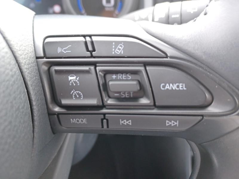 Occasion TOYOTA Yaris Cross 116h Design MY22 2022 Blanc Lunaire Nacré 19990 € à Lesménils