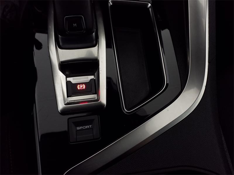 Occasion PEUGEOT 3008 1.2 PureTech 130ch Active Business S&S EAT8 109g 2019 Noir Perla Nera (M) 14990 € à Lesménils