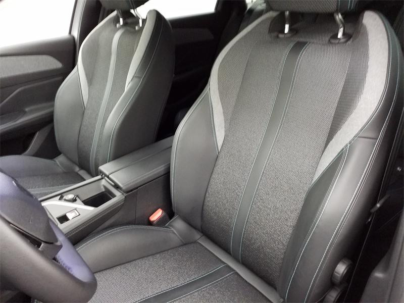 Used PEUGEOT 308 SW 1.2 PureTech 130ch S&S Allure 2024 Blanc Okénite (M) € 20249 in Lesménils