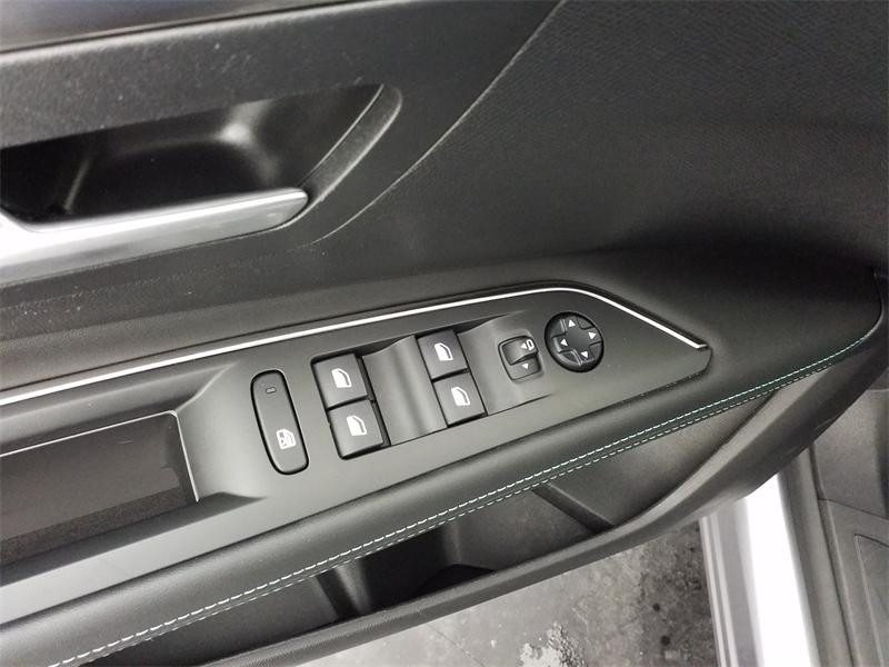 Used PEUGEOT 3008 1.2 PureTech 130ch S&S Allure Pack EAT8 2020 Gris Artense (M) € 17450 in Lesménils