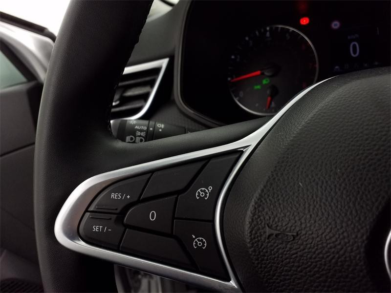 Used RENAULT Clio 1.0 TCe 90ch Business -21N 2021 Gris Platine € 12240 in Lesménils