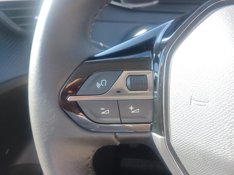 Occasion PEUGEOT 208 Affaire 1.2 PureTech 75ch S&S Premium 2022 Blanc Banquise 8940 € à Lesménils