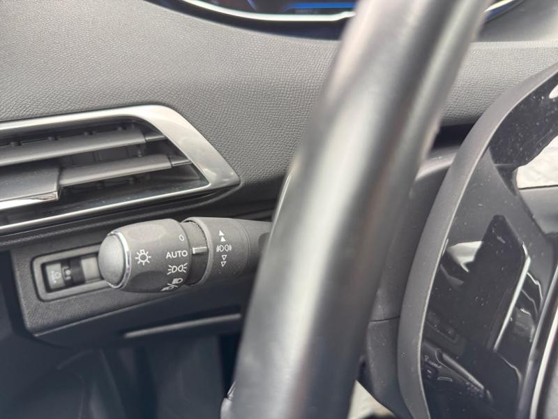 Used PEUGEOT 3008 1.2 PureTech 130ch Allure S&S EAT8  6cv 2020 Blanc Nacré (S) € 15990 in Lesménils