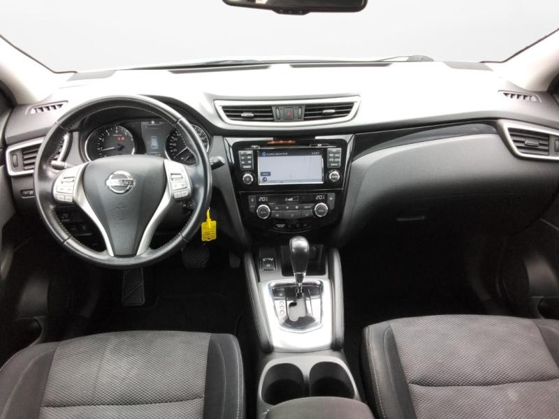 Used NISSAN Qashqai 1.2L DIG-T 115ch Business Edition Xtronic 2017 Blanc Arctique € 11490 in Lesménils