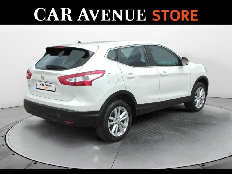 Used NISSAN Qashqai 1.2L DIG-T 115ch Business Edition Xtronic 2017 Blanc Arctique € 11490 in Lesménils