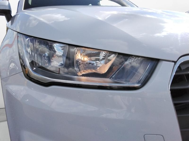 Used AUDI A1 Sportback 1.0 TFSI 95ch ultra 2015 Blanc glacier/Arches+pav Argent fleuret € 12790 in Lesménils