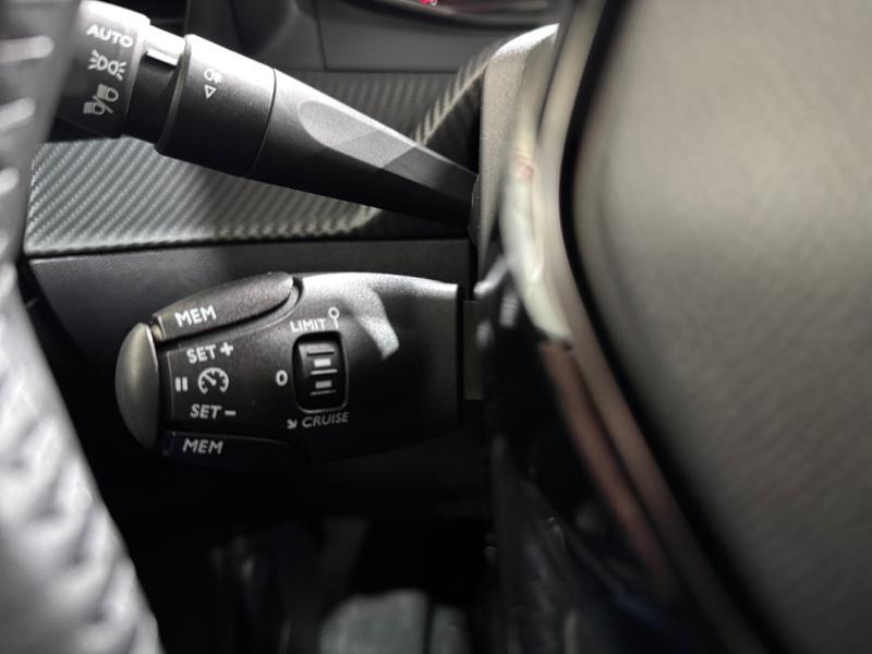 Occasion PEUGEOT 2008 1.2 PureTech 100ch S&S Active 2024 Gris Artense (M) 16970 € à Lesménils