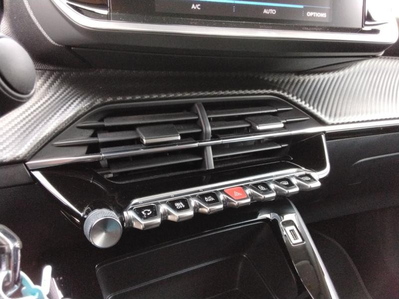 Used PEUGEOT 2008 1.2 PureTech 130ch S&S Style EAT8 2021 Gris Platinium (M) € 14990 in Lesménils