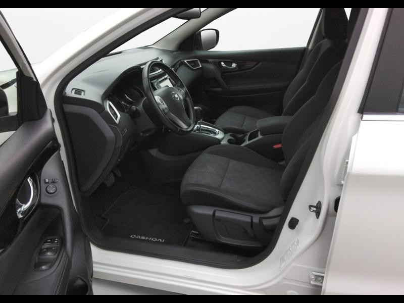 Used NISSAN Qashqai 1.2L DIG-T 115ch Business Edition Xtronic 2017 Blanc Arctique € 11490 in Lesménils
