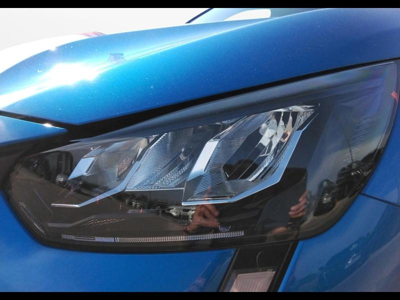 Occasion PEUGEOT 208 1.2 PureTech 100ch S&S Allure 2021 Bleu Vertigo 11990 € à Lesménils