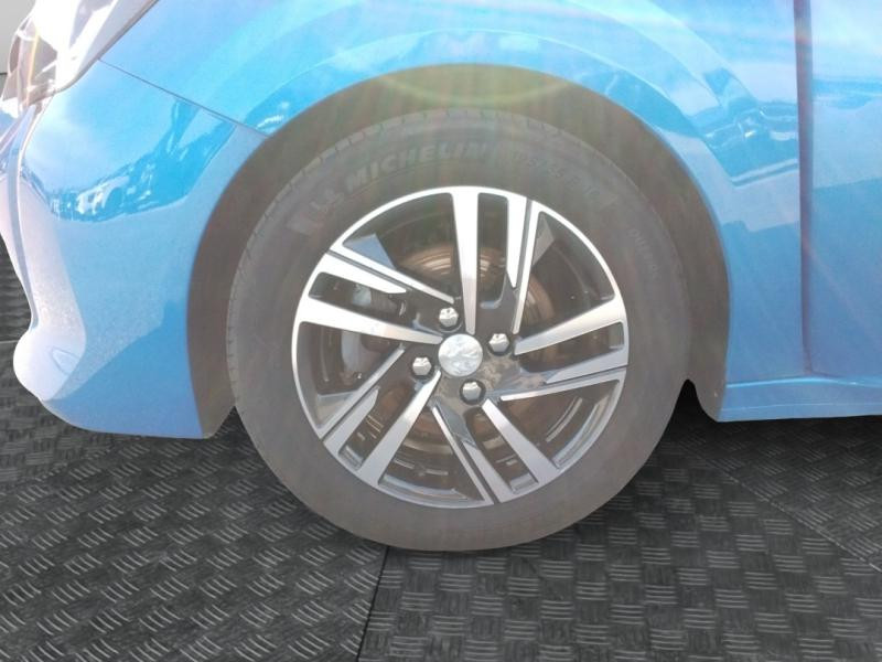 Occasion PEUGEOT 208 1.2 PureTech 100ch S&S Allure 2021 Bleu Vertigo 11990 € à Lesménils