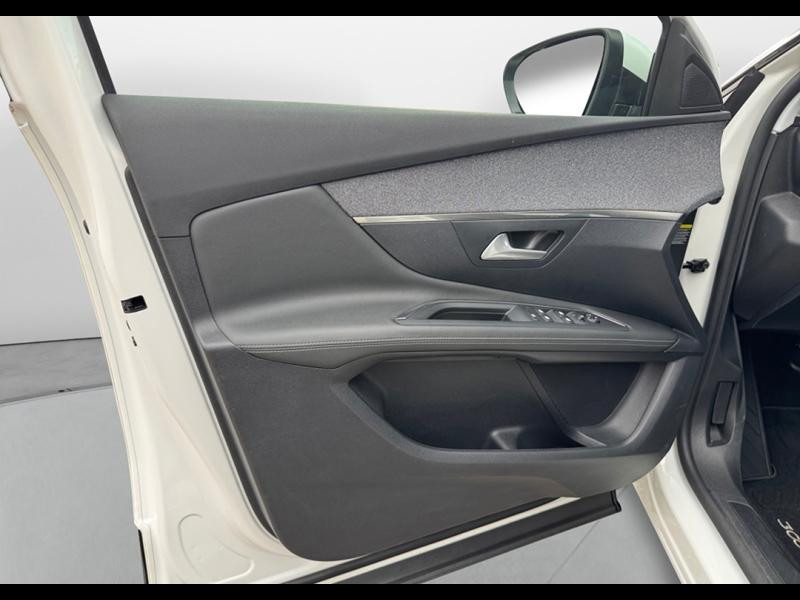 Used PEUGEOT 3008 1.2 PureTech 130ch Allure S&S EAT8  6cv 2020 Blanc Nacré (S) € 15990 in Lesménils