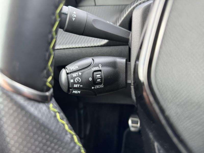 Occasion PEUGEOT 208 1.2 PureTech 100ch S&S GT 118g 2022 Gris Platinium (M) 13490 € à Lesménils