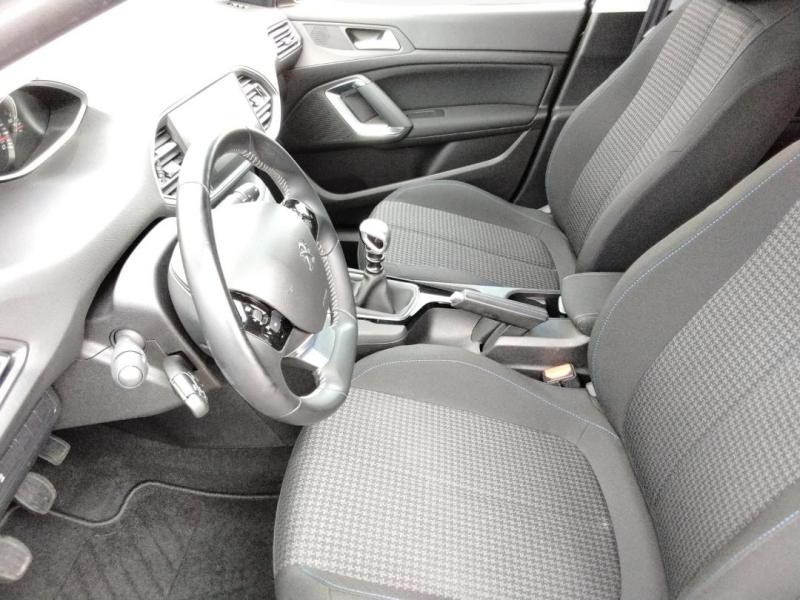 Occasion PEUGEOT 308 1.2 PureTech 110ch E6.3 S&S Style 2019 Dark Blue 9990 € à Lesménils