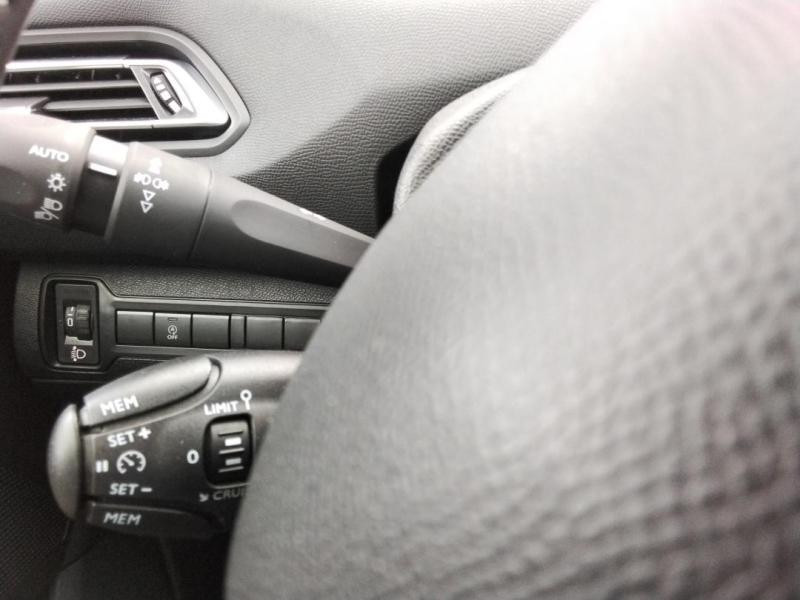 Occasion PEUGEOT 308 1.2 PureTech 110ch E6.3 S&S Style 2019 Dark Blue 9990 € à Lesménils