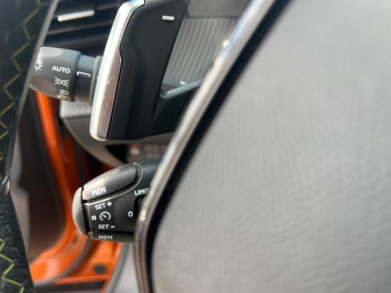 Occasion PEUGEOT 2008 1.2 PureTech 130ch S&S GT Line EAT8 7cv 2020 Orange Fusion (M) 15990 € à Lesménils
