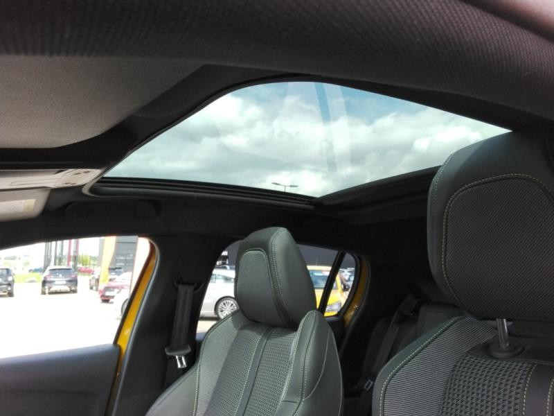 Occasion PEUGEOT 208 1.2 PureTech 130ch S&S GT EAT8 2024 Jaune 17990 € à Lesménils