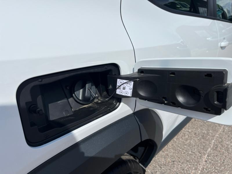 Occasion DACIA Duster 1.2 TCe mild hybrid 130ch Extreme 2025 Blanc 25490 € à Lesménils