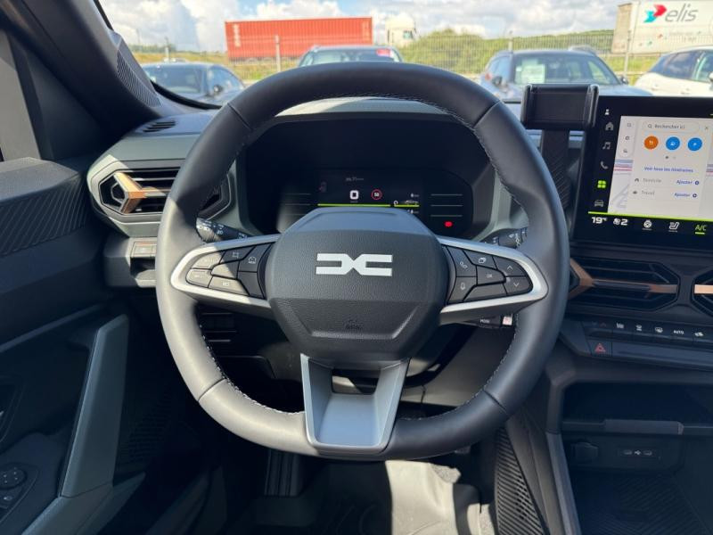 Occasion DACIA Duster 1.2 TCe mild hybrid 130ch Extreme 2025 Vert Cèdre métallisé 25490 € à Lesménils