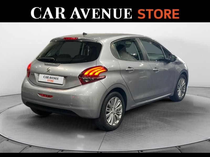 Occasion PEUGEOT 208 1.5 BlueHDi 100ch E6.c Signature BVM5 86g 5p 2019 Gris Platinium 9990 € à Lesménils