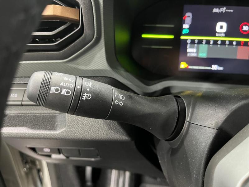 Used DACIA Duster 1.2 TCe mild hybrid 130ch Extreme 2025 Sandstone € 25490 in Lesménils