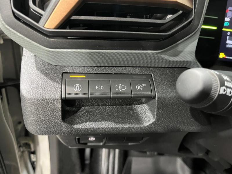 Used DACIA Duster 1.2 TCe mild hybrid 130ch Extreme 2025 Sandstone € 25490 in Lesménils