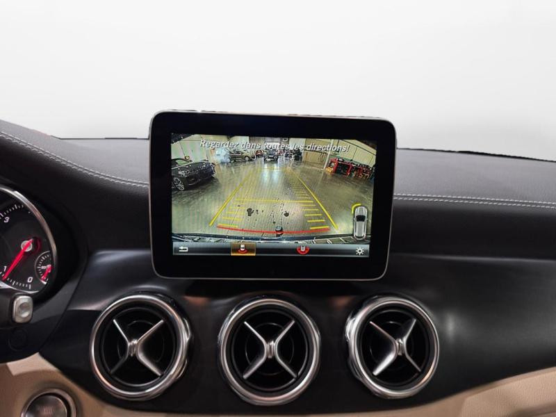 Used MERCEDES-BENZ GLA 220 d Fascination 4Matic 7G-DCT 2017 Bleu des mers du sud € 22990 in Lesménils