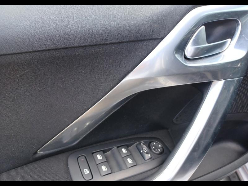 Occasion PEUGEOT 2008 1.2 PureTech 82ch E6.c Allure 2019 Gris Artense 8990 € à Lesménils